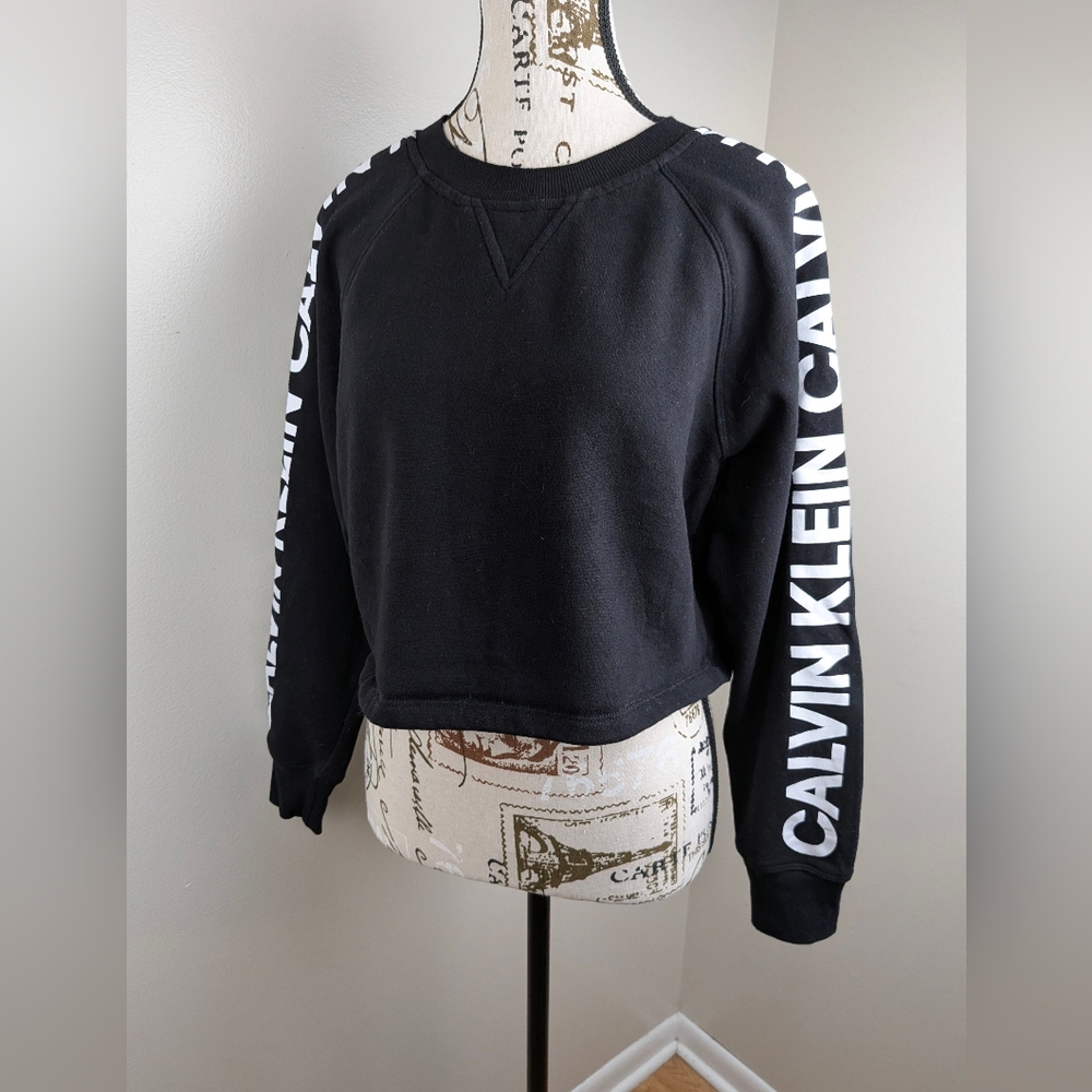 Calvin Klein Women's Black Cropped Performance Sweatshirt Streetwear Spell Out - Picture 6 of 12